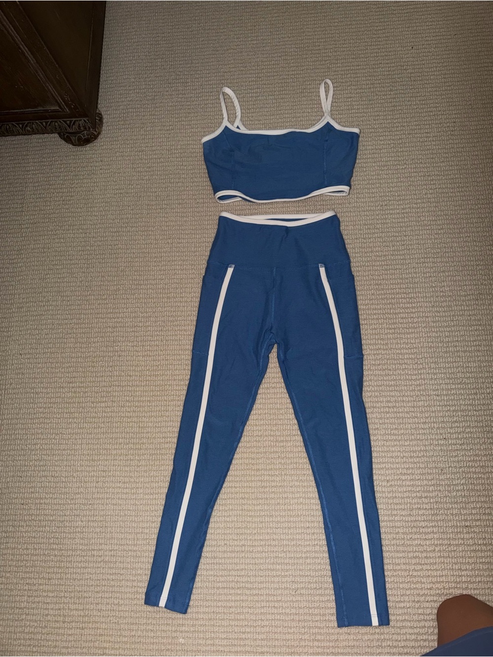 Beyond Yoga Spacedye High Waisted Midi Legging and top in Sky Blue Heather - Med - Picture 4 of 7